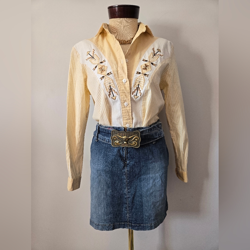 WILDFIRE Western Light Yellow Duck Embroidered Button-Up Shirt. Size Small - Picture 7 of 10